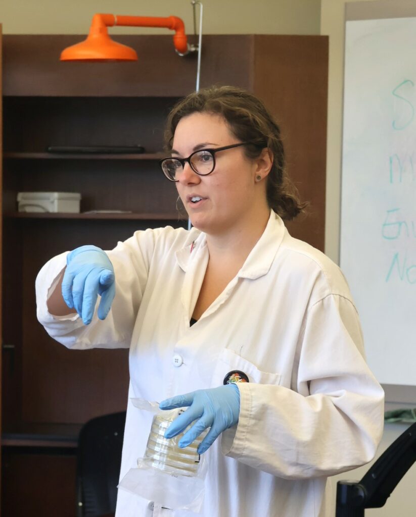 Shannon Elliott teaches the Introduction to Microbiology class.