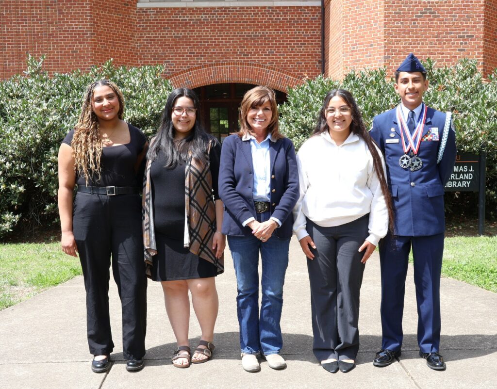 Congresswoman Diana Harshbarger, center, with TRIO students