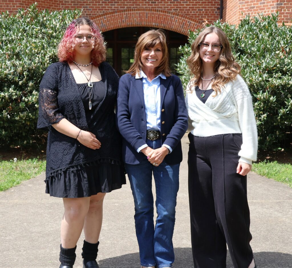Congresswoman Diana Harshbarger, center, with TRIO students