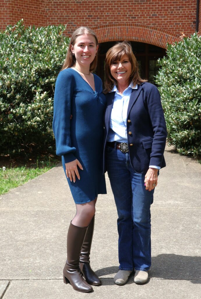 Congresswoman Diana Harshbarger, right, with Tusculum student AnnaLee Simpson