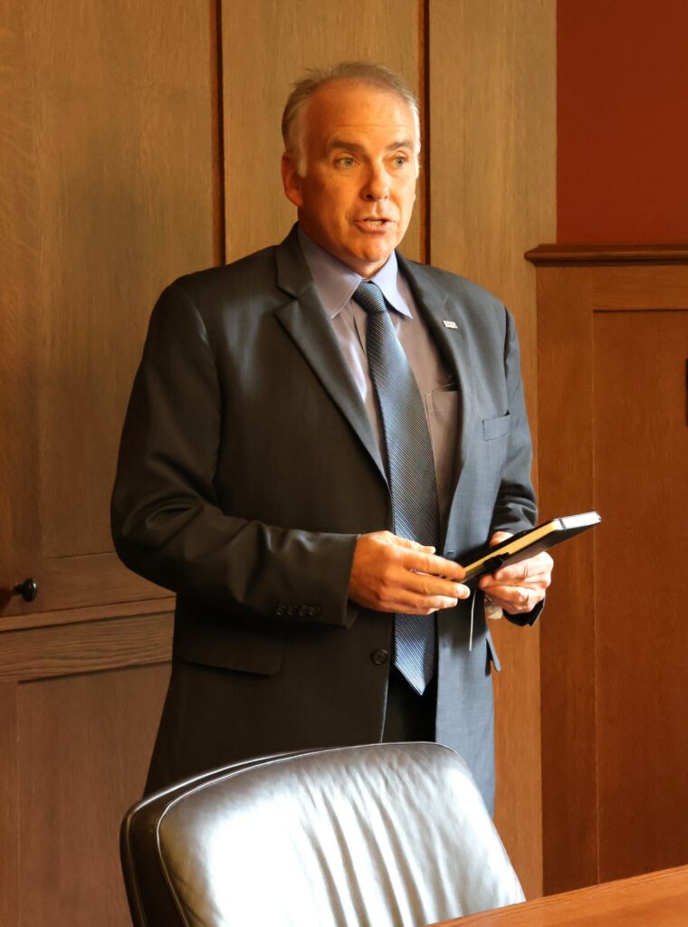 Dr. David Smith introduces Congresswoman Diana Harshbarger.