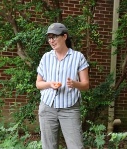 Dr. Melissa Burt teaches students about trees.