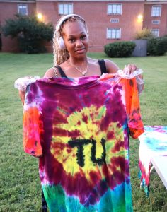 Jayla Werts created a tie-dye shirt during Pioneer WOW.
