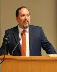 Dr. David Cook speaks at the dinner.